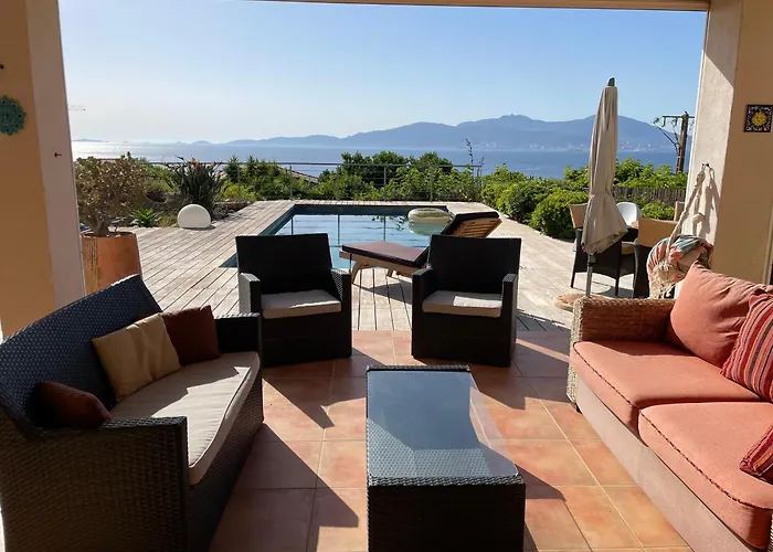 4 Etoiles 3 Vue Ajaccio *